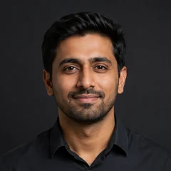 Ahmed Khan, crash-game analyst at PredictorCheck